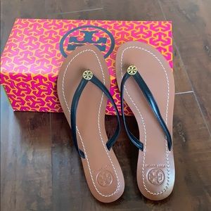 tory burch flip flops (never worn)
